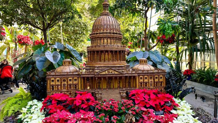 US Botanic Garden unviels 2024 holiday displays – NBC4 Washington