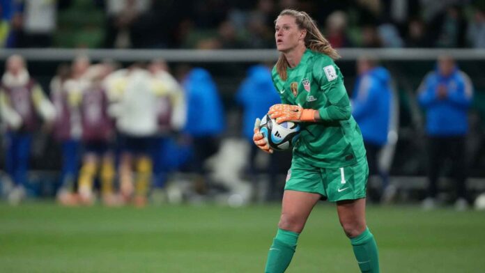 US goalkeeper Alyssa Naeher retiring from international soccer – NBC Chicago