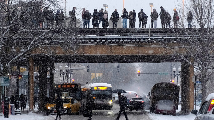 2024 on pace to be warmest year on record, but snow squalls coming – NBC Chicago