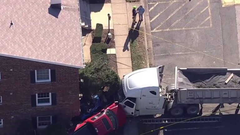 4 hurt as tractor-trailer crashes into Woodbridge condo building – NBC4 Washington