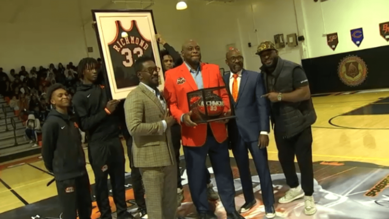 Boyd Anderson High School honors basketball star Mitch Richmond – NBC 6 South Florida