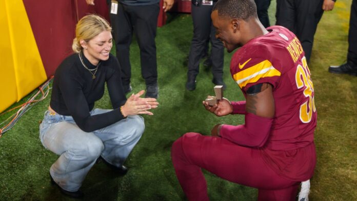 Jeremy Reaves proposes after the Commanders game on Sunday – NBC4 Washington