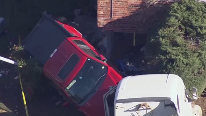 Truck crashes into ’30 Rock’ actor’s Woodbridge home – NBC4 Washington